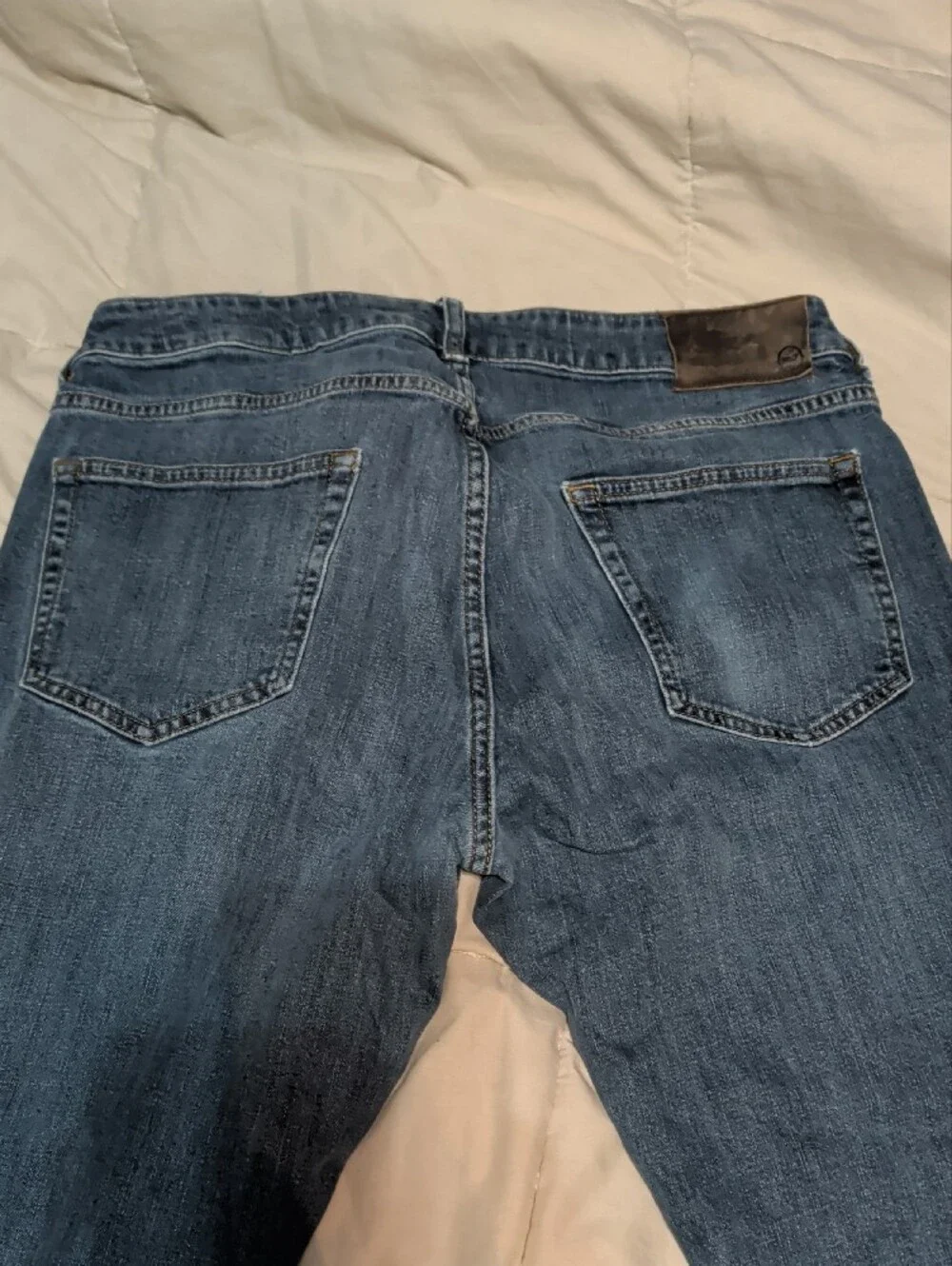 Vineyard Vines classic dark